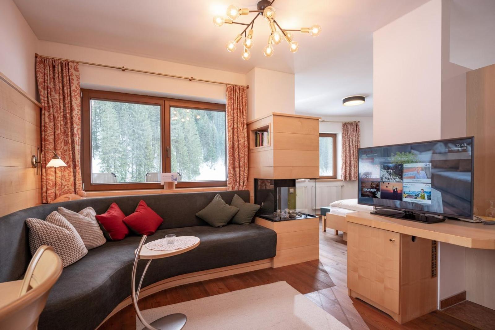 Natur- & Wanderhotel Tuxertal Exterior photo